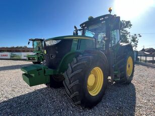 трактор колесный John Deere 7230R